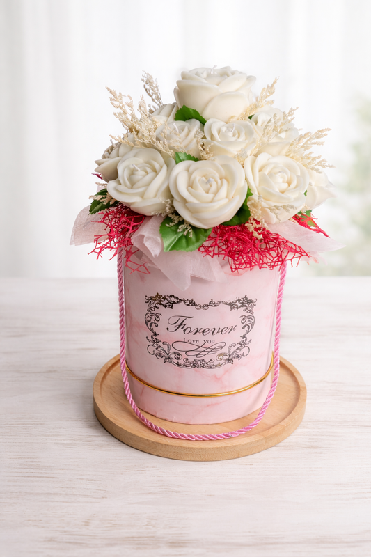 🌹 Flower Box Róża – świeca sojowa ręcznie robiona 🌹